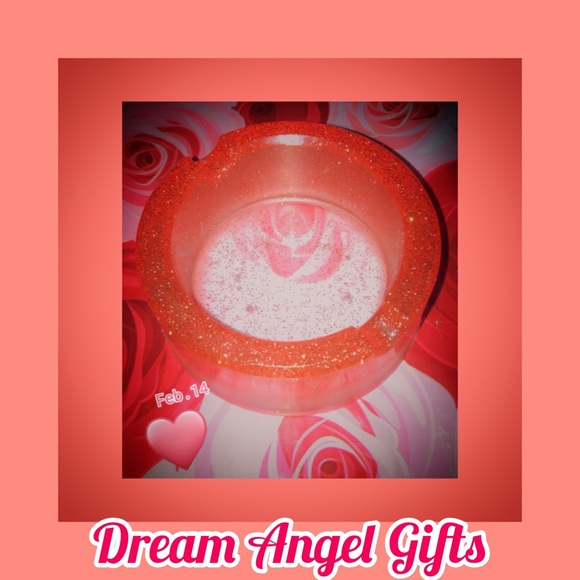 Ashtray - Picture 1 of 1